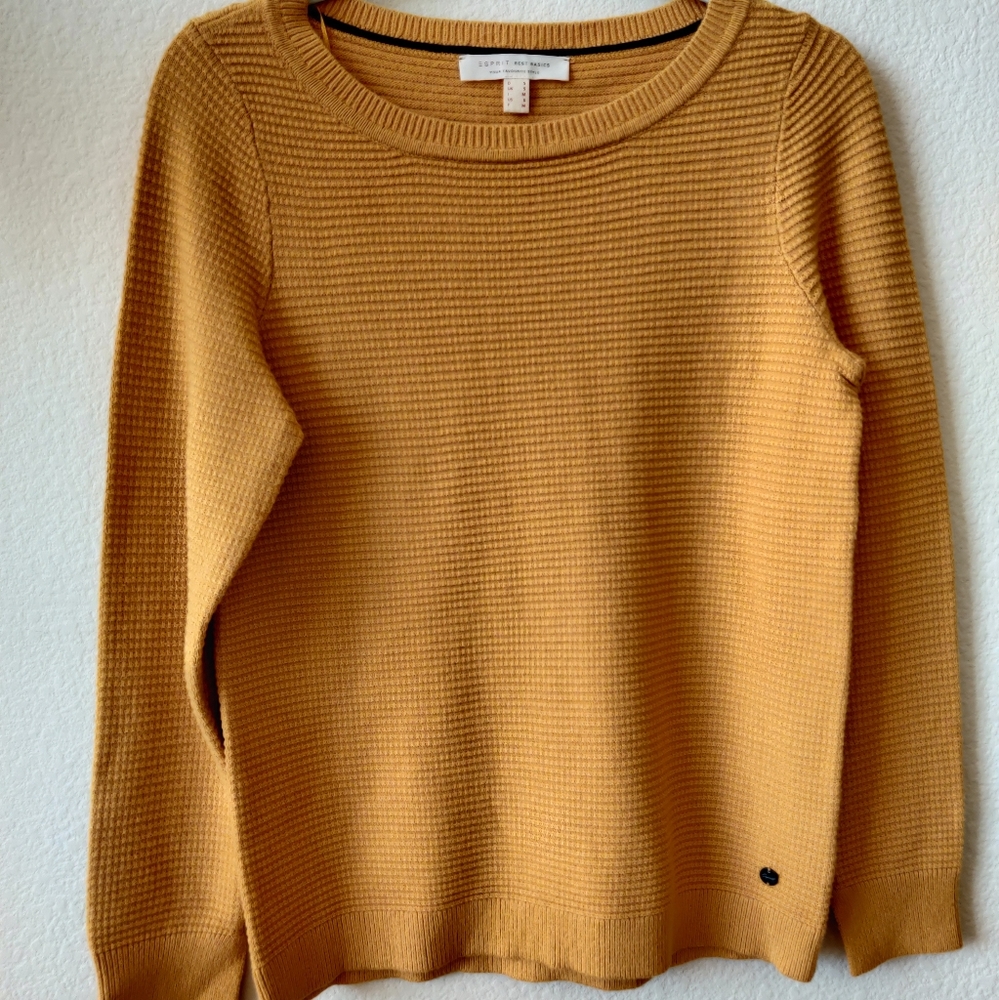 German quality, sweater S-M